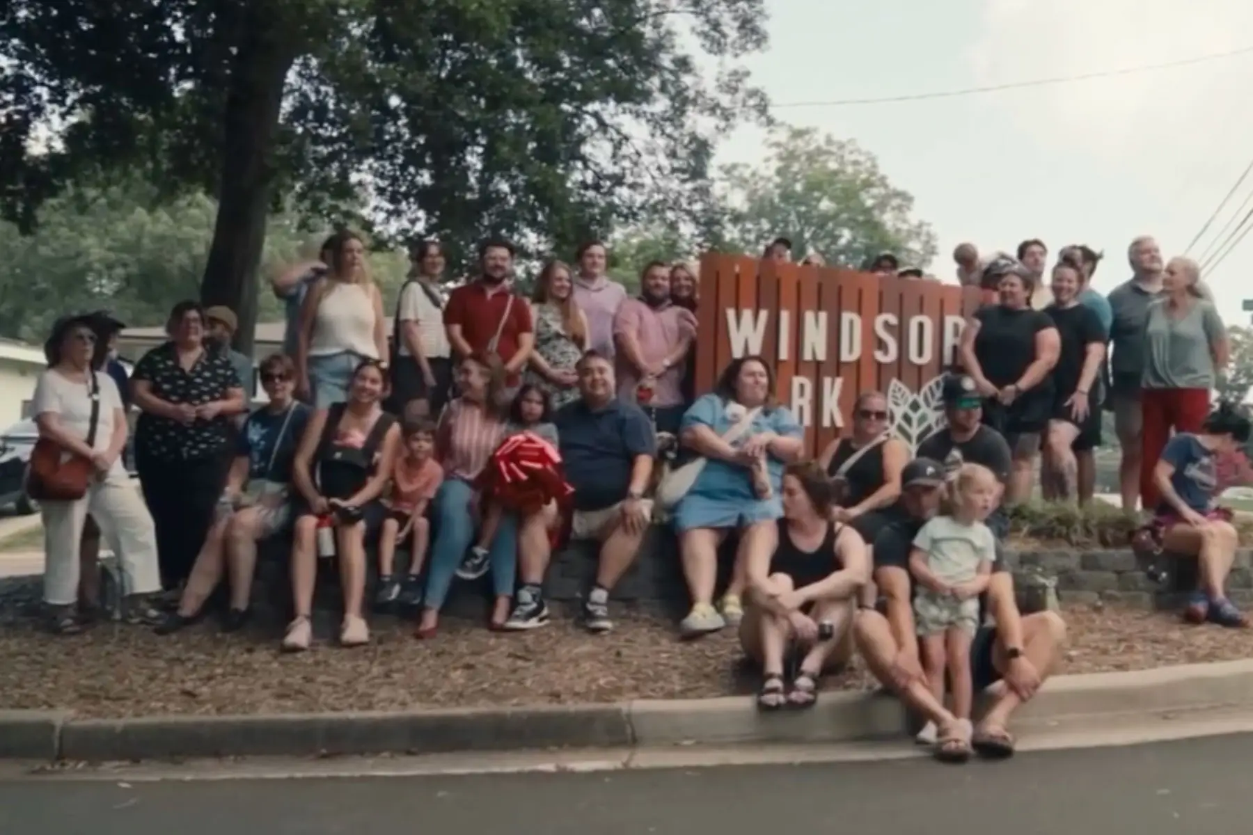 WindsorPark-SignGroup